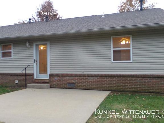 2nd image of 688 Carol Ann Dr