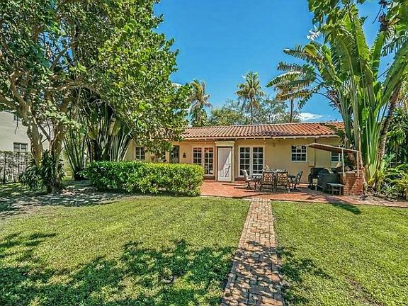 5th image of 3508 Segovia St