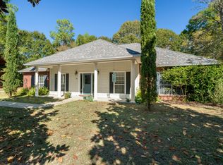 18 Zachary Dr, Hattiesburg, MS 39402