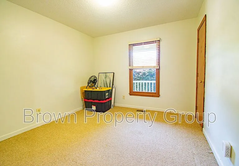 20 N Hillside Dr — Photo 13