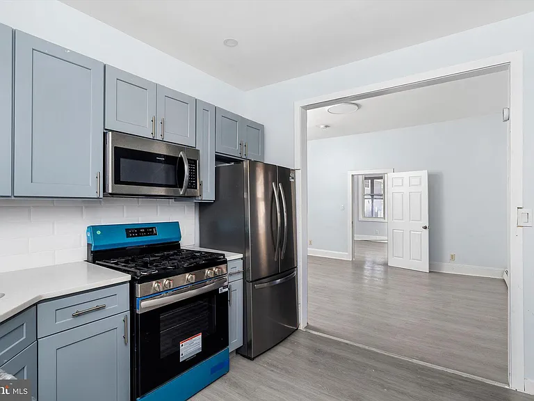 10 Lytle St #1 — Photo 11