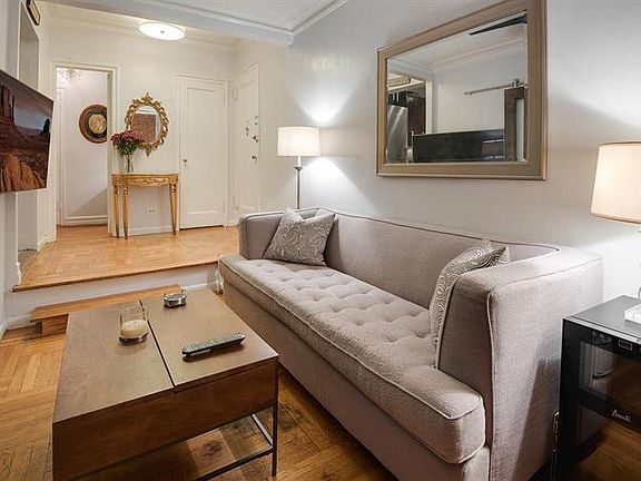 3rd image of 29 W 64th St APT 2D