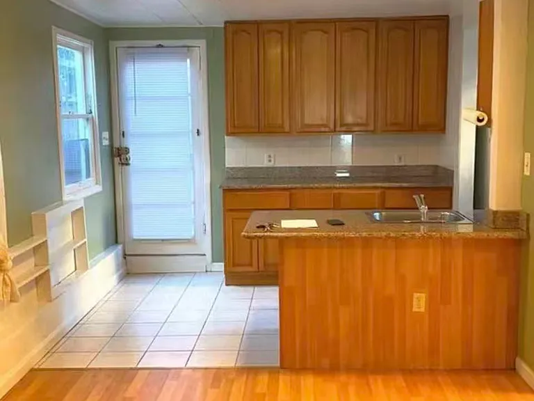 630 Foothill Blvd — Photo 2
