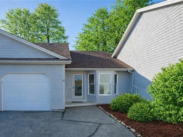 83 Valley Ln, Portsmouth, RI 02871