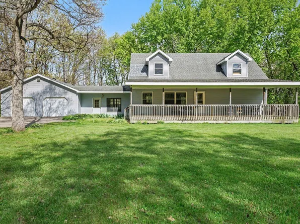 24935 Sandy Beach Dr, Edwardsburg, MI 49112