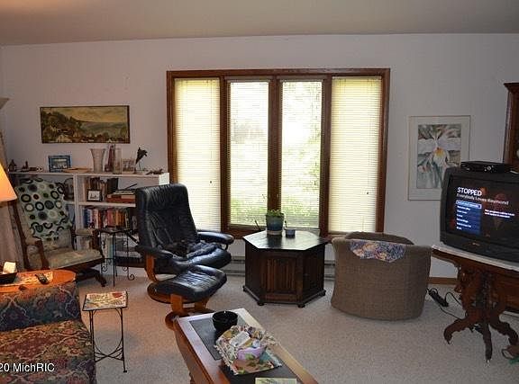 3rd image of 714 S Beacon Blvd #63