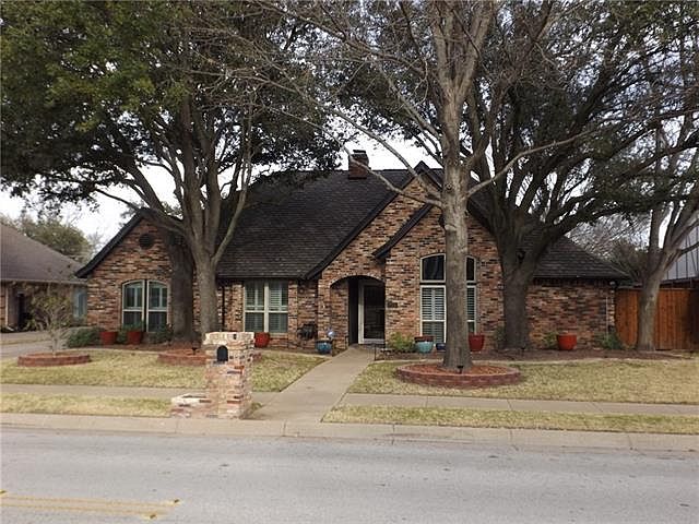 1st image of 2328 Stonegate Dr N