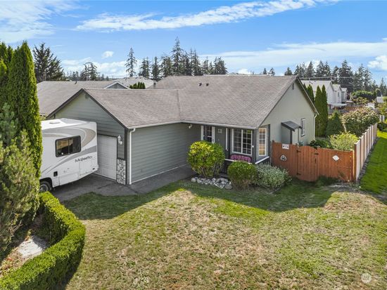 20304 E 79th Avenue Ct, Spanaway, WA 98387