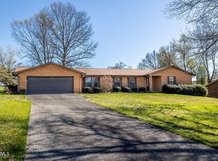 118 Candora Rd, Maryville, TN 37804