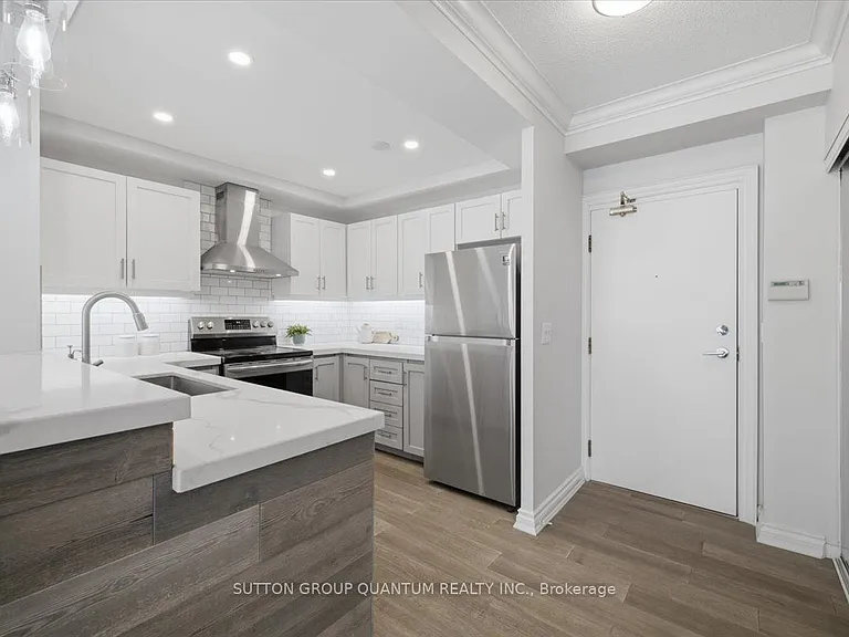 335 Webb Dr #Penthouse 106 — Photo 9