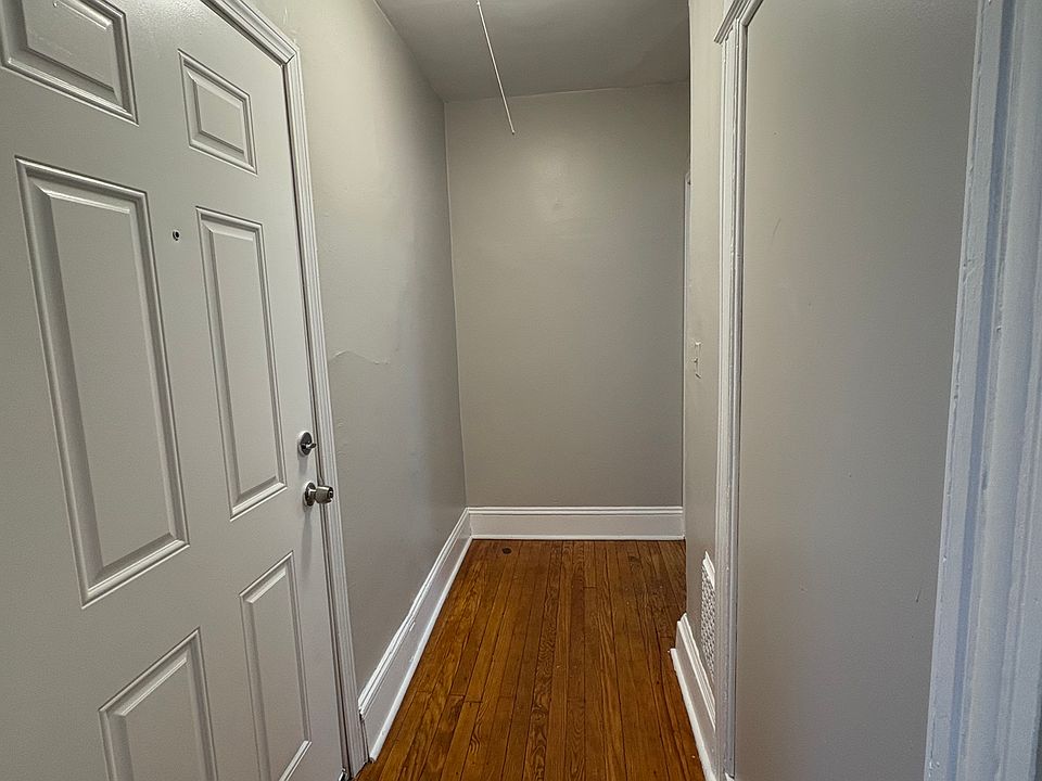 1st image of 315 Maplewood Ave Floor 2