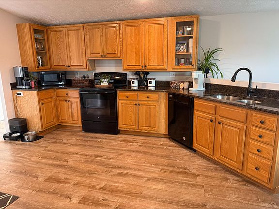 3rd image of 2111 Excalibur Rd