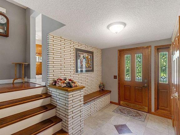 3rd image of 101 Timberland Dr