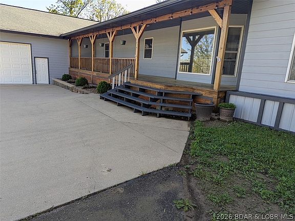 2nd image of 172 Flagstone Rd