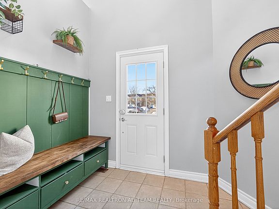 4th image of 1345 Altona Rd #17