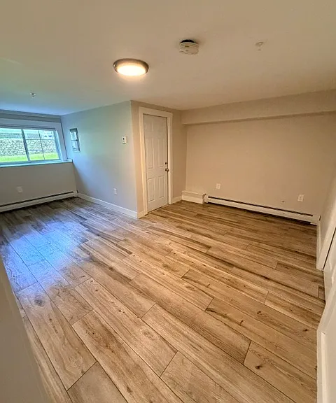 Master bedroom (door is a utility closet)