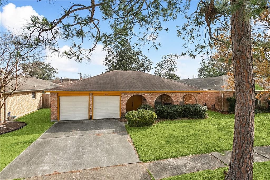 809 Honeysuckle St, Terrytown, LA 70056 | Zillow