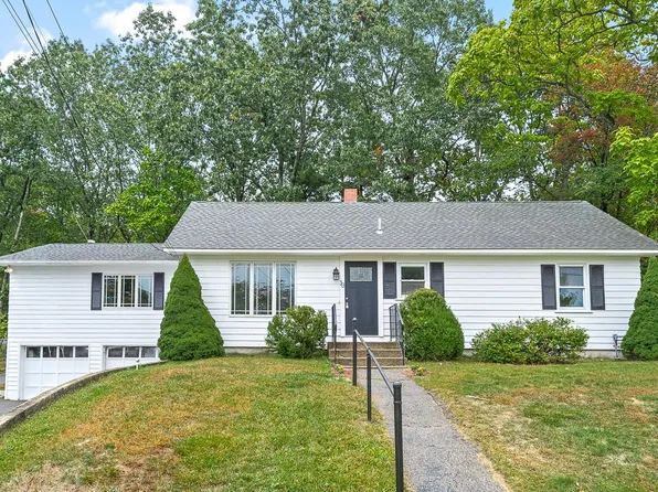 13 Phillips Drive, Hudson, NH 03051