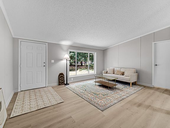 4th image of 10848 Edgewood Dr