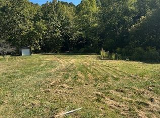 296 Kingery Hollow Rd, Lesage, WV 25537