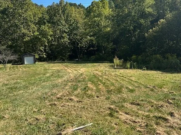 296 Kingery Hollow Rd, Lesage, WV 25537