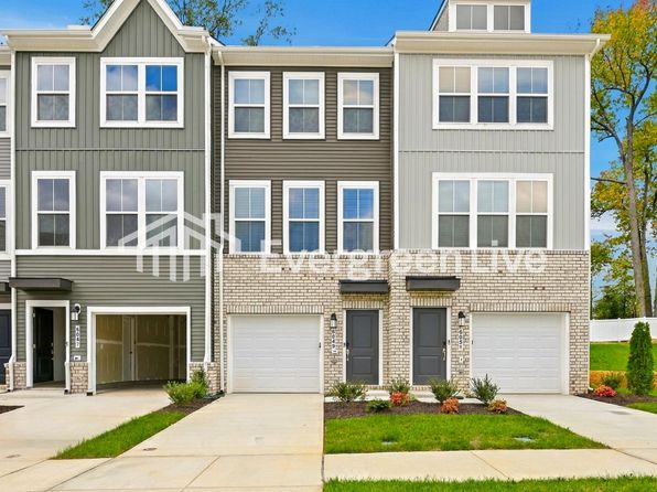6049 Blue Iris Rd