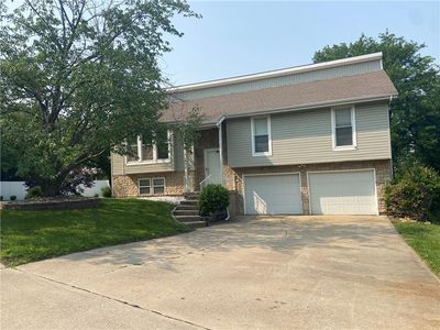 108 Charles St, Liberty, MO, 64068