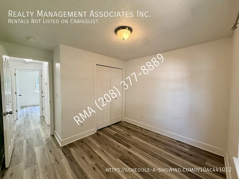 2717 E Sandgate Ave — Photo 10