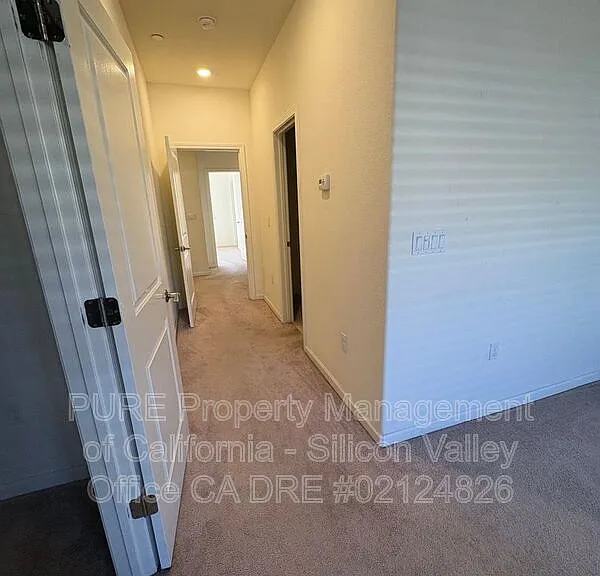 2712 Ferrara Cir — Photo 12