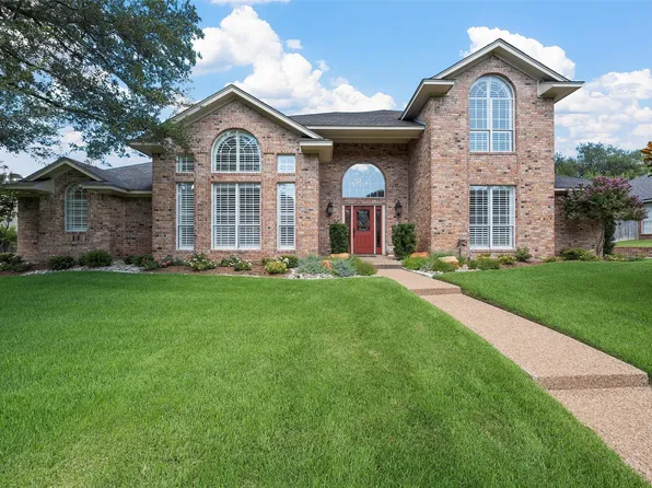 9002 Ridge Point Dr, Woodway, TX 76712