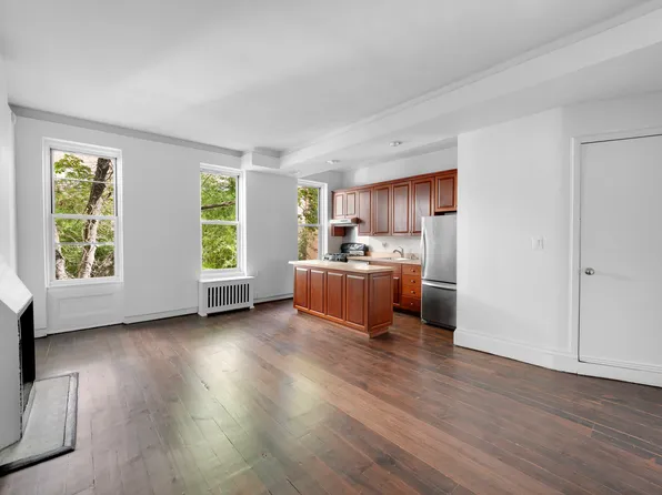 507 East 84th Street image 13 of 38