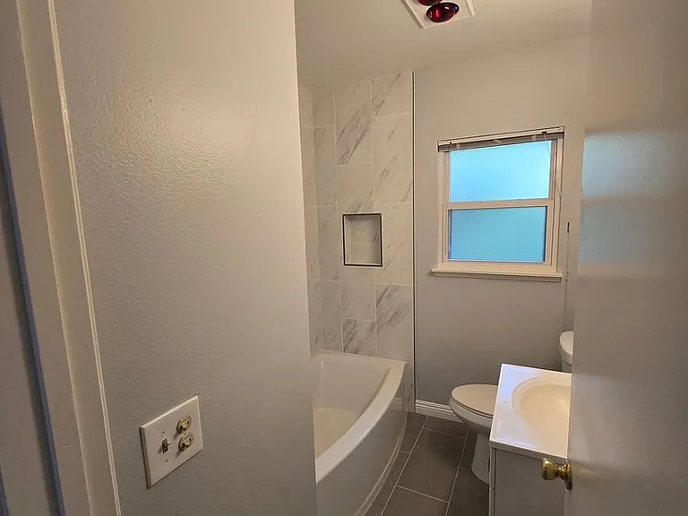 3634 Kalsman Dr #4 — Photo 11