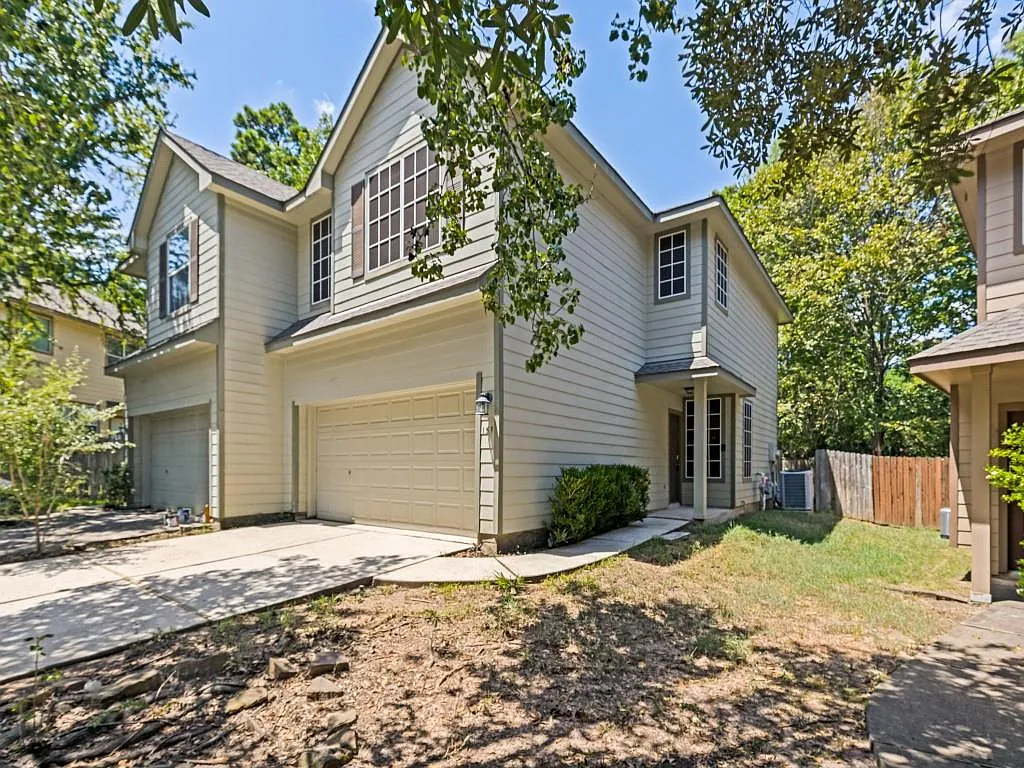 3 bed, 2.5 bath, 1503 sqft, $1,900 — Photo 3