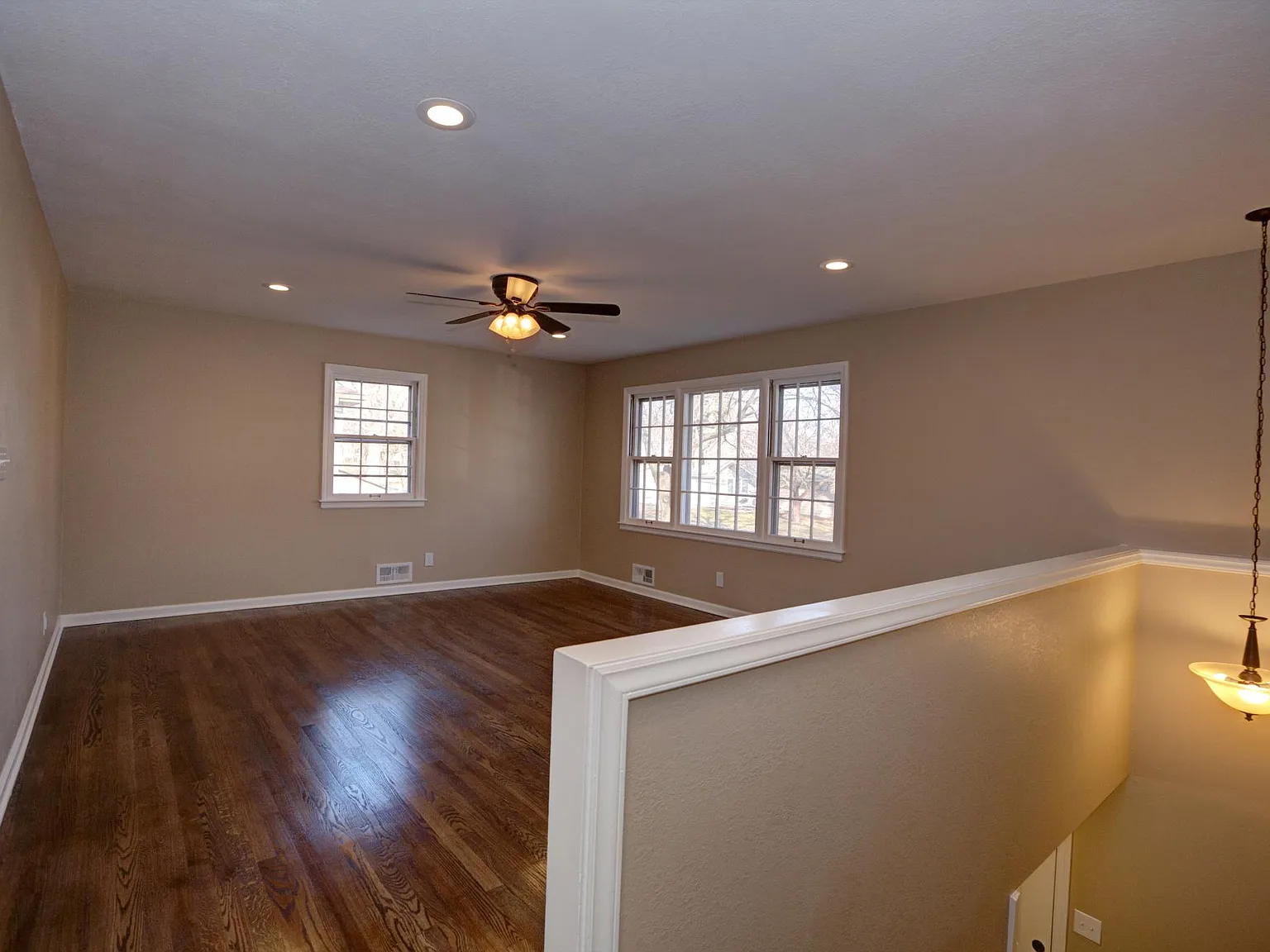 3 bed, 2.5 bath, 1488 sqft, $2,295 — Photo 2