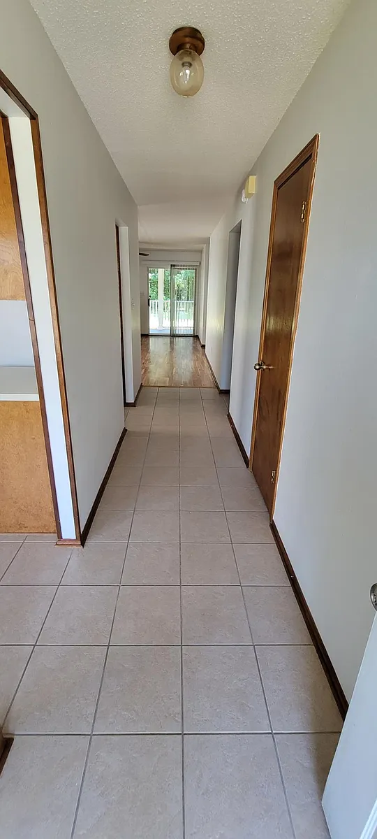 Entrance - 1500 E Johnson Ave #127