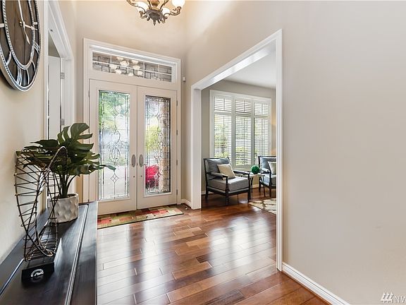 5th image of 1032 S 36th Pl