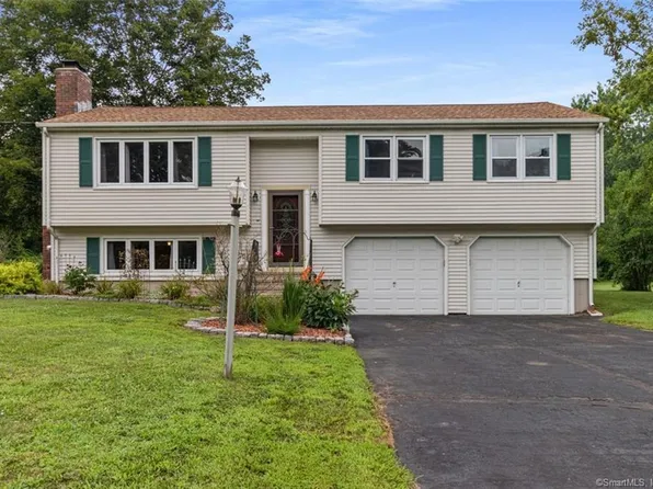 61 Upper State Street, North Haven, CT 06473