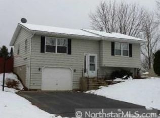 1228 Sunset Ln, River Falls, WI 54022