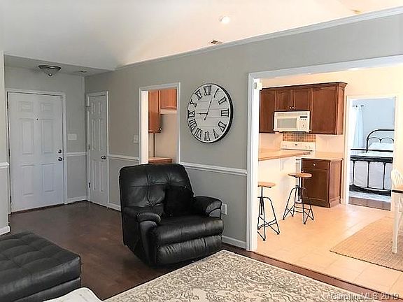 5th image of 2613 Parkwest Dr #7