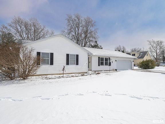 2nd image of 133 E Miller Rd