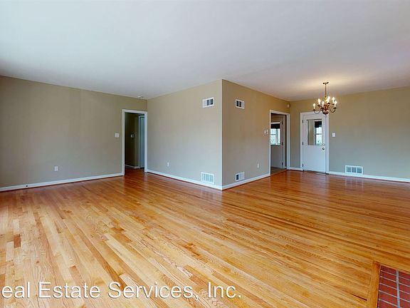 2nd image of 9302 Chanute Dr