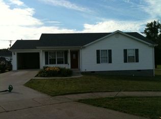 124 April Dr, Junction City, KY 40440