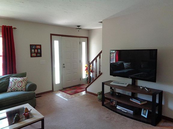 4th image of 1809 Tuxworth Ave Unit 5-50