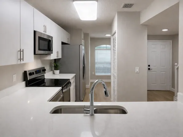 14639 Par Club Cir, Tampa, FL 33618