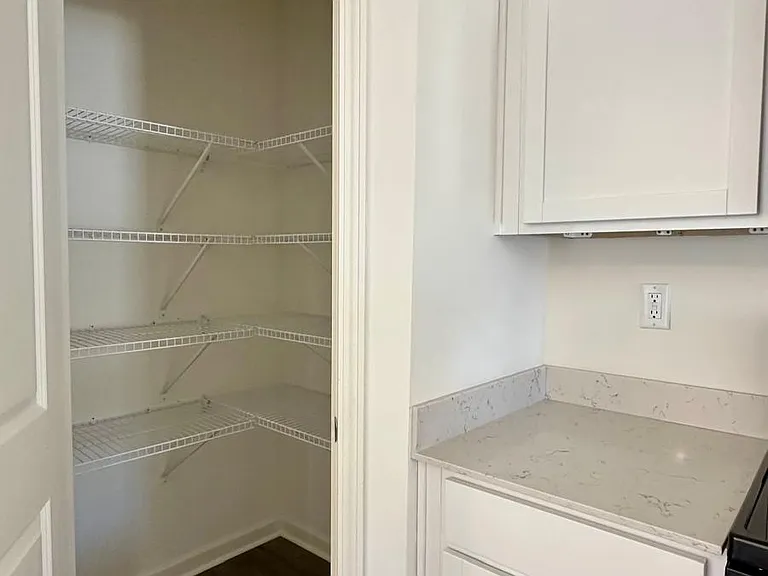 486 Grand Magnolia St — Photo 12