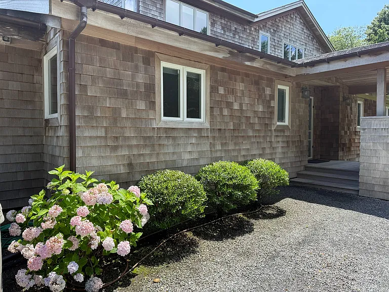 20 Schwenks Rd — Photo 3