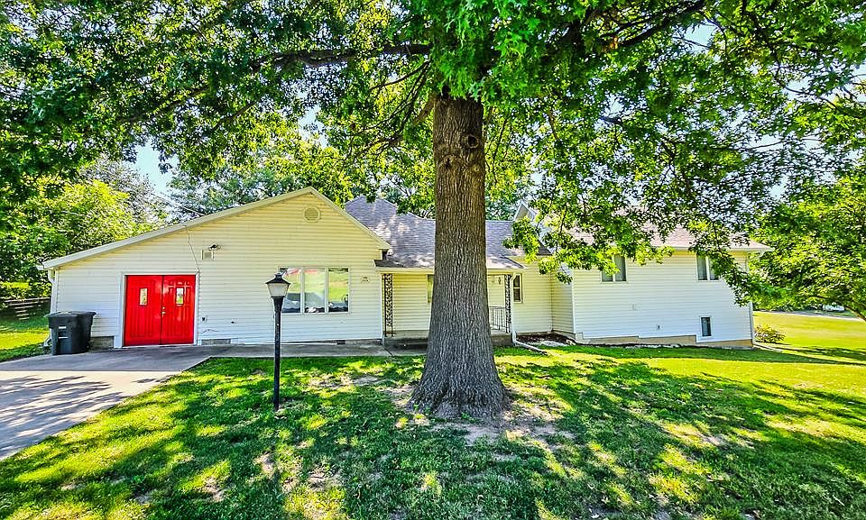 1st image of 608 Swanson Ave