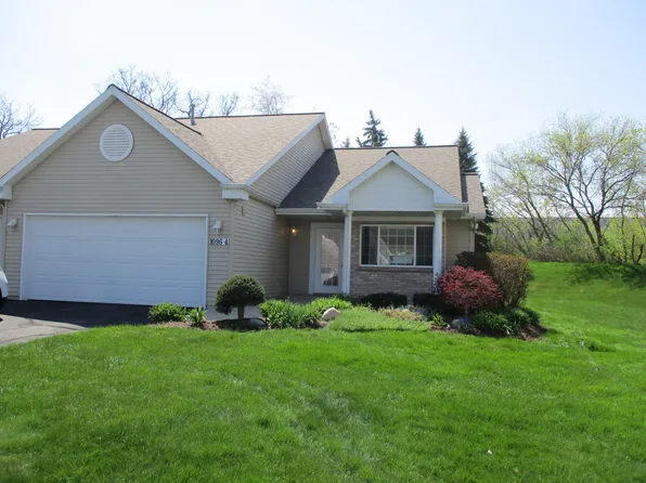 10964 Fountain View Cir, Holland, MI 49423