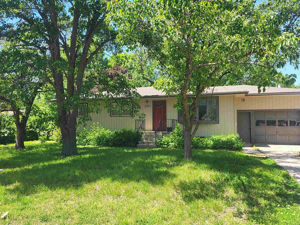 1st image of 2311 Ivy Ave