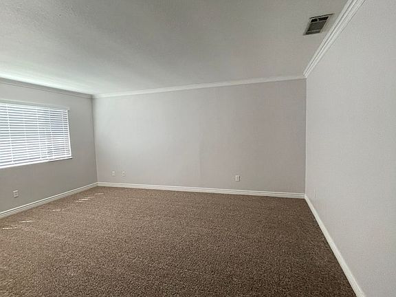 2nd image of 708 S Peggy St